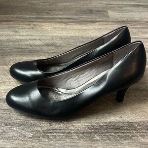 Lifestride Women’s Classic Black Leather Heels Sz 11W
